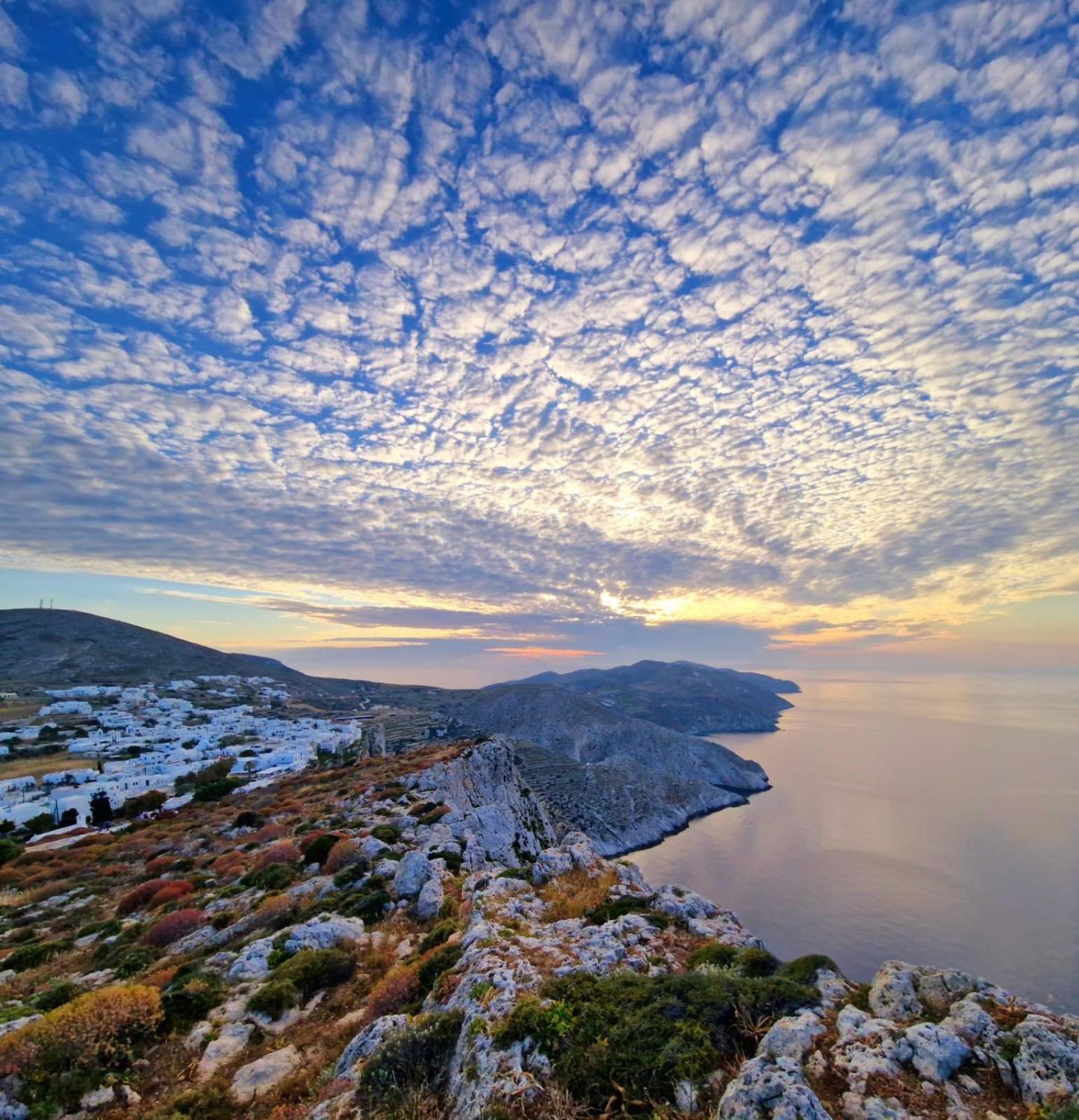 فيلا Folegandros-Cliffhouse المظهر الخارجي الصورة